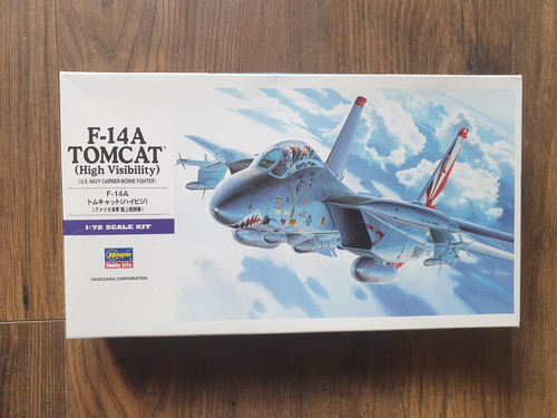 A tomcat high - 1:72, f-14