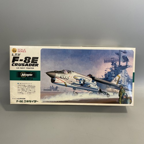 Hasegawa e017 600 vought - hasegawa, 1:72